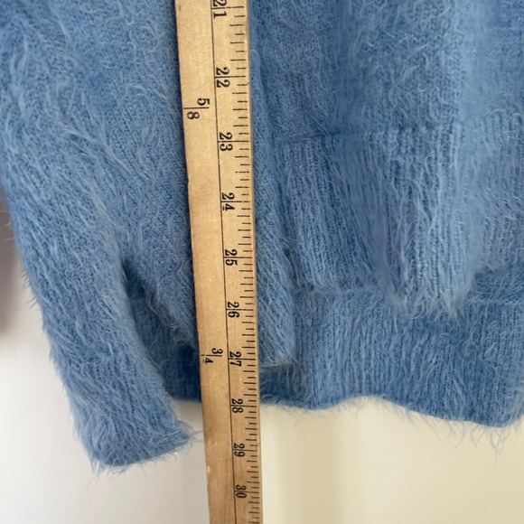 Show Me Your Mumu Cozy Forever Sweater Light Blue Fuzzy V Neck Size Small - Picture 7 of 8